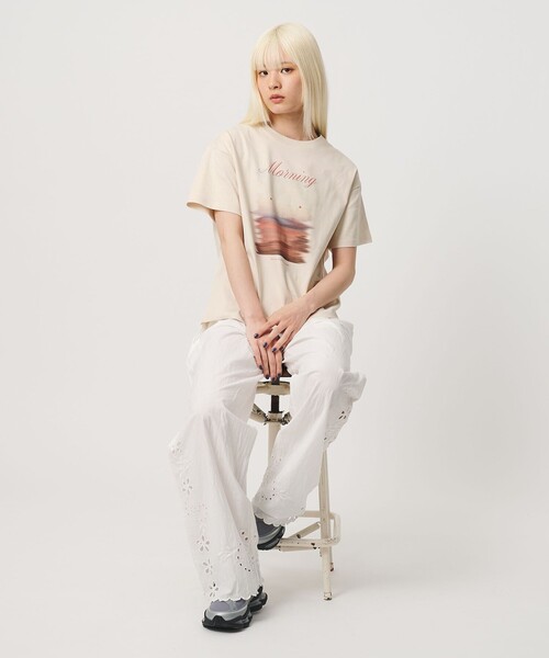 She is-.（シーイズ）の「【別注】＜She is-.＞プリント Tシャツ（Tシャツ/カットソー・レディース・ナチュラル/ホワイト・FREE）」の6枚目の写真