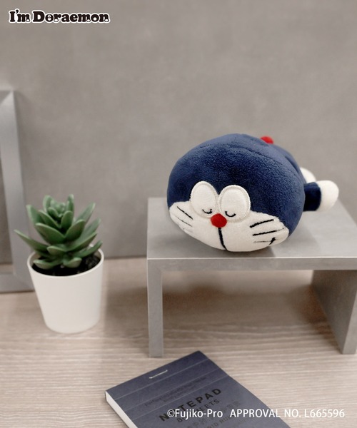 Flowering(フラワーリング)の「I’M DORAEMON/ぬいぐるみ(その他雑貨・レディース・ネイビー・FREE)」の5枚目の写真
