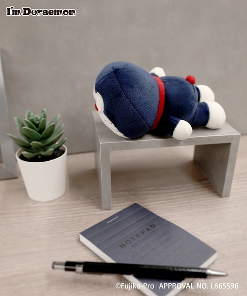 Flowering(フラワーリング)の「I’M DORAEMON/ぬいぐるみ(その他雑貨・レディース・ネイビー・FREE)」の3枚目の写真