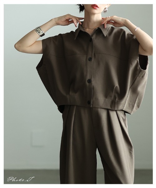 Sawa a la mode(サワアラモード)の「コクーンシルエットショートシャツ(シャツ/ブラウス・レディース・ブラック/ブラウン・FREE)」の3枚目の写真