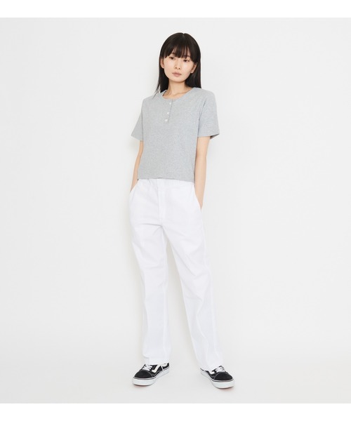 Dickies(ディッキーズ)の「Dickies/ディッキーズ ヘンリーネックTシャツ(Tシャツ/カットソー・レディース・ブラック/ヘザーグレー・LARGE/MEDIUM)」の5枚目の写真