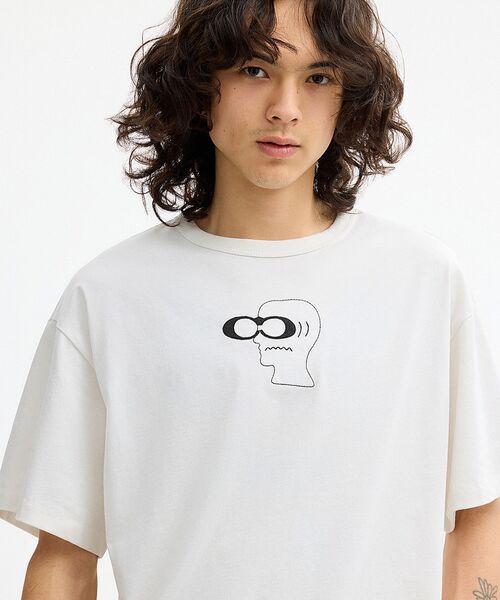 COACH(コーチ)の「【COACH | BRAIN DEAD】ヘッド Tシャツ・オーガニック コットン(Tシャツ/カットソー・メンズ・ホワイト系その他・LARGE/MEDIUM/SMALL/X-LARGE/X-SMALL)」の1枚目の写真
