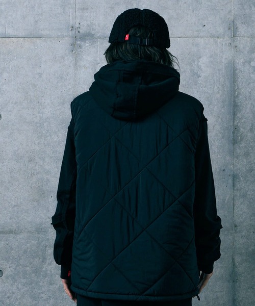 VIRGOwearworks(ヴァルゴウェアワークス)の「MILVERSE VEST(ダウンベスト・メンズ・ブラック/レッド/オリーブドラブ・2/3/4)」の21枚目の写真