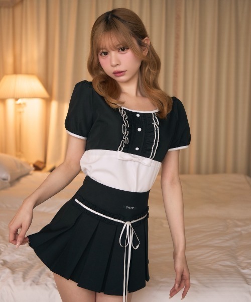 TITTY&CO.（ティティーアンドコー）の「バイカラーフリルトップス（シャツ/ブラウス・レディース・ブラック/ホワイト・FREE）」の8枚目の写真