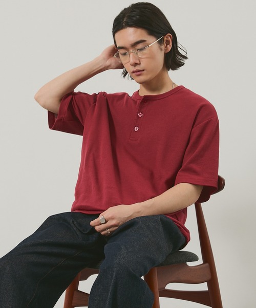 EMMA CLOTHES（エマクローズ）の「ハニカムサーマル ヘンリーネック オーバーサイズ半袖Tシャツ（Tシャツ/カットソー・メンズ・ブルー/ブラック/オフホワイト/バーガンディー・L/M）」の14枚目の写真