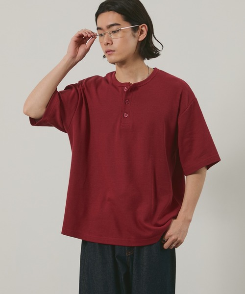 EMMA CLOTHES（エマクローズ）の「ハニカムサーマル ヘンリーネック オーバーサイズ半袖Tシャツ（Tシャツ/カットソー・メンズ・ブルー/ブラック/オフホワイト/バーガンディー・L/M）」の18枚目の写真