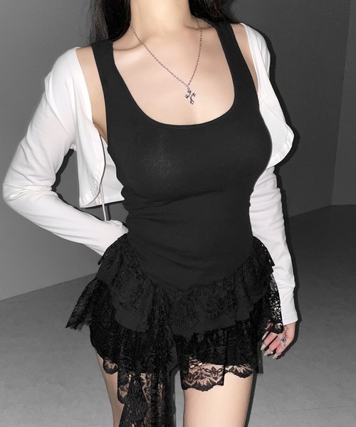 me+em select(ミームセレクト)の「【 2color 】レースフリルアシンメトリータンクトップ /lace frill asymmetry tank top(タンクトップ・レディース・ホワイト/ブラック・FREE)」の2枚目の写真