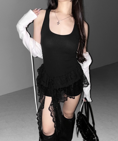 me+em select(ミームセレクト)の「【 2color 】レースフリルアシンメトリータンクトップ /lace frill asymmetry tank top(タンクトップ・レディース・ホワイト/ブラック・FREE)」の11枚目の写真