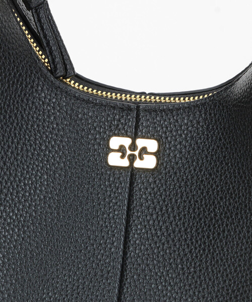 GANNI（ガニー）の「GANNI/ガニー Hobo Mini Grained / ミニ ホーボー バッグ（ショルダーバッグ・レディース・ブラック・ONE SIZE）」の4枚目の写真