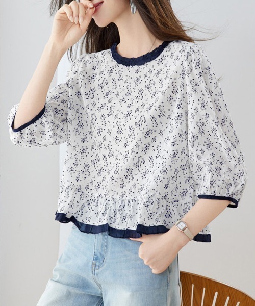 ONEP STAR(ワンピスター)の「小花柄パイピングフリルネックペプラムブラウス(シャツ/ブラウス・レディース・ホワイト・X-LARGE/LARGE/MEDIUM)」の5枚目の写真