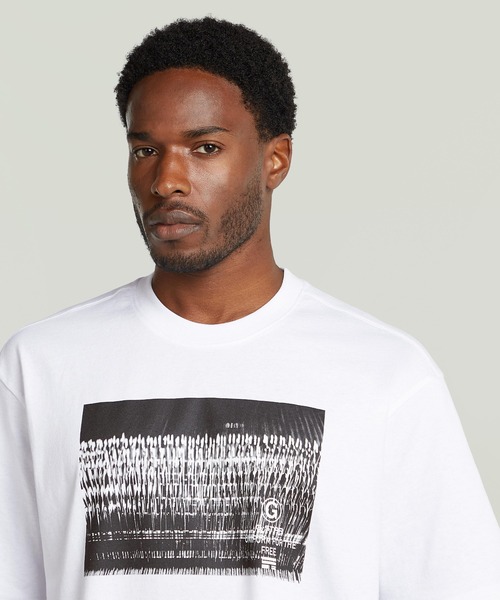 G-STAR(ジースター)の「Photo Print Loose T-Shirt/オリジナルフォトプリントルーズTシャツ(Tシャツ/カットソー・メンズ・ダークブラック/ホワイト・SMALL/LARGE/MEDIUM)」の4枚目の写真