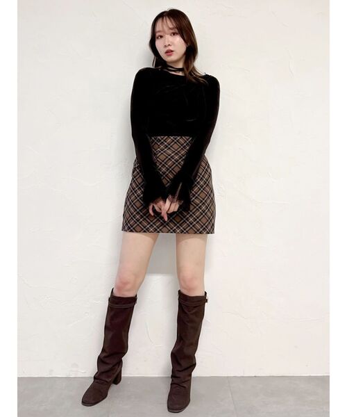 dazzlin(ダズリン)の「レーススリーブドレープベロアトップス(Tシャツ/カットソー・レディース・オフホワイト/ブラック/ブラウン・FREE)」の21枚目の写真
