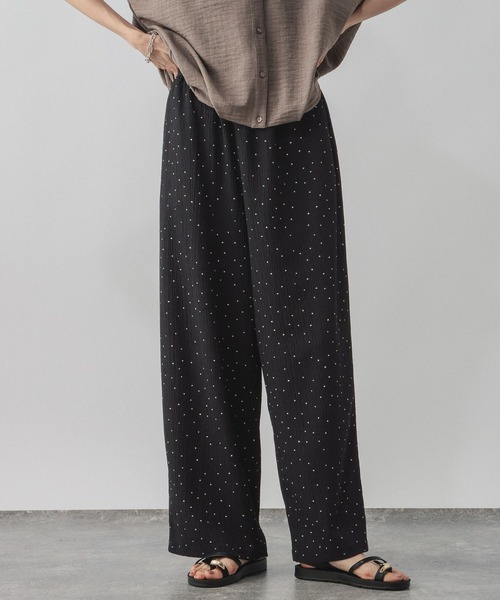 GLOBAL WORK（グローバルワーク）の「楊柳イージーコクーンパンツ/1049115（その他パンツ・レディース・ドット・MEDIUM/LARGE）」の4枚目の写真