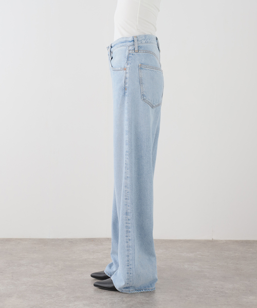 Deuxieme Classe（ドゥーズィエムクラス）の「【AGOLDE / エーゴールドイー】 LOW CURVE JEAN（デニムパンツ・レディース・スカイブルー・27/26/25）」の17枚目の写真