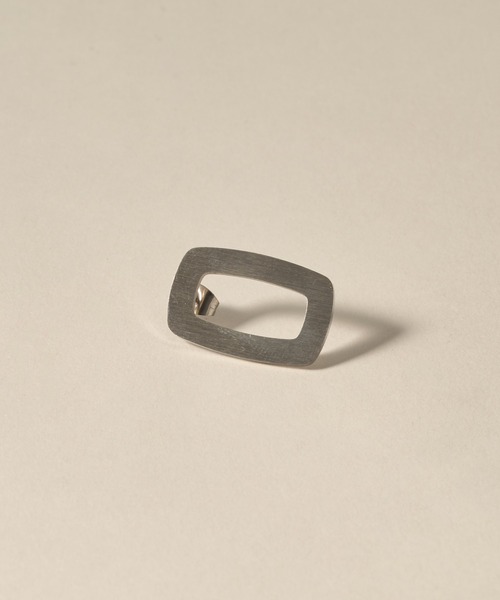 novice（ノーヴィス）の「【novice】Soft Square Pierce［Stainless］（ピアス（両耳用）・レディース・シルバー/ゴールド・FREE）」の3枚目の写真