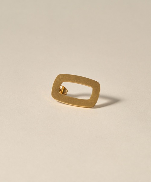 novice（ノーヴィス）の「【novice】Soft Square Pierce［Stainless］（ピアス（両耳用）・レディース・シルバー/ゴールド・FREE）」の4枚目の写真