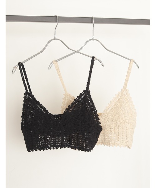 cheriella(シェリエラ)の「【cheriell】透かし編みニットビスチェ OPENWORK KNIT BUSTIER(キャミソール・レディース・ブラック/アイボリー・FREE)」の1枚目の写真