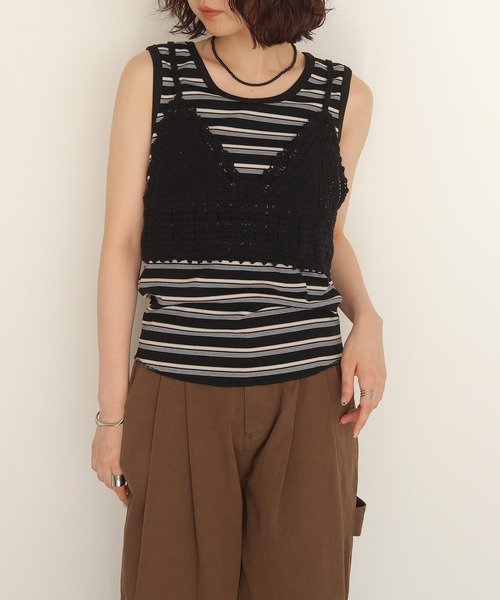 cheriella(シェリエラ)の「【cheriell】透かし編みニットビスチェ OPENWORK KNIT BUSTIER(キャミソール・レディース・ブラック/アイボリー・FREE)」の13枚目の写真