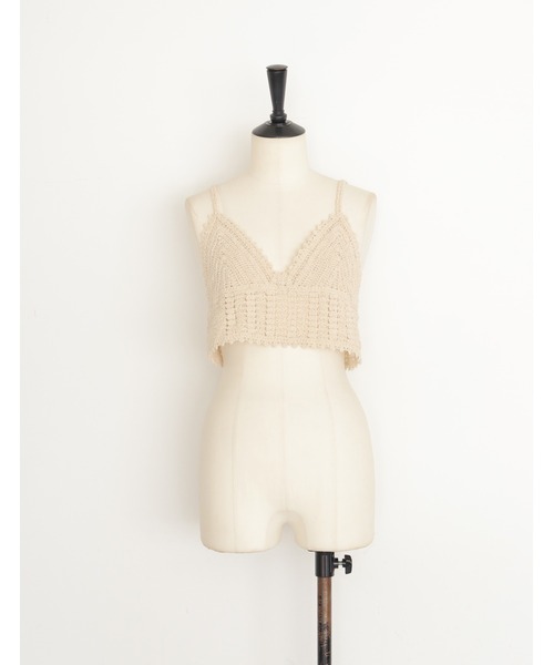 cheriella(シェリエラ)の「【cheriell】透かし編みニットビスチェ OPENWORK KNIT BUSTIER(キャミソール・レディース・ブラック/アイボリー・FREE)」の21枚目の写真