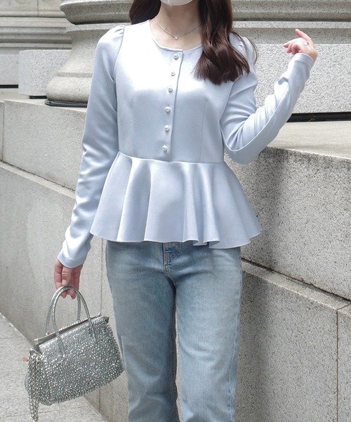 junoah(ジュノア)の「カットオフパフスリーブペプラム長袖トップス(Tシャツ/カットソー・レディース・ネイビー/ライトブルー/ブラック/アイボリー・SMALL/X-LARGE/LARGE/MEDIUM)」の15枚目の写真