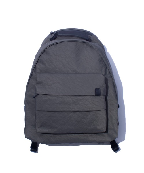 F/CE. (エフシーイー)の「F/CE. TEXTURED TWILL DAY PACK / エフシーイー テクスチャード ツイル デイパック(バックパック/リュック・メンズ・ブラック/チャコール・FREE)」の2枚目の写真