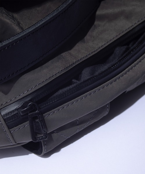 F/CE. (エフシーイー)の「F/CE. TEXTURED TWILL DAY PACK / エフシーイー テクスチャード ツイル デイパック(バックパック/リュック・メンズ・ブラック/チャコール・FREE)」の14枚目の写真