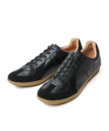 ARCHIVER（アーカイバ）の「【RE】【GERMAN TRAINER】ジャーマントレーナー（スニーカー）」