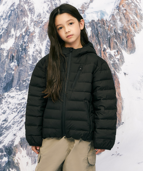 MUSINSA STANDARD KIDS（ムシンサスタンダードキッズ）の「[シティレジャー] フードパーカ ライトダウンジャケット [ブラック]（ブルゾン・レディース・その他・100/110/140/160/130/150/120）」の3枚目の写真