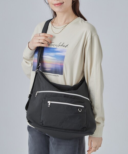 SHOO・LA・RUE（シューラルー）の「【3WAY】リュックにもなるマルチバッグ（バックパック/リュック・レディース・ブラック/ダークグレー/ナチュラル・00）」の6枚目の写真