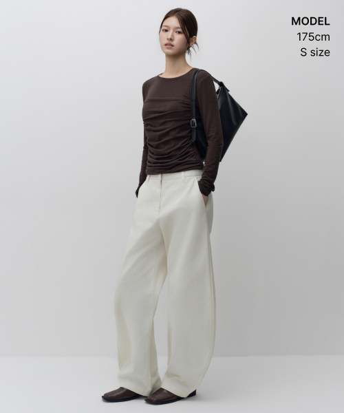 MUSINSA STANDARD WOMAN（ムシンサスタンダードウーマン）の「ウィメンズフロントシャーリング長袖Tシャツ[ダークブラウン]（Tシャツ/カットソー・レディース・その他・X-SMALL/SMALL/MEDIUM/LARGE）」の2枚目の写真
