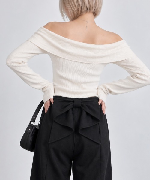 CLOTHY（クロシィ）の「【主役級なBIGリボンがCUTE】バックリボン スウェット バレルパンツ 秋服（スウェットパンツ・レディース・ブラック/グレー/オフホワイト・MEDIUM/LARGE）」の8枚目の写真