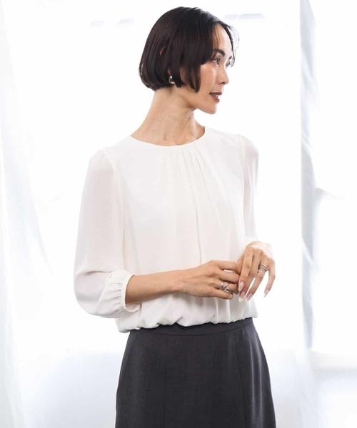 MICHEL KLEIN（ミッシェル・クラン）の「[通勤におすすめ]バルーンヘムブラウソー（シャツ/ブラウス・レディース・ホワイト/ライトグレー・38）」の3枚目の写真
