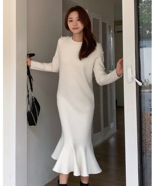 BIRTHDAY BASH（バースデイバッシュ）の「MIDI PEPLUM KNIT DRESS with PEARL（ミディぺプラムニットドレス）（ワンピース・レディース・ホワイト・M）」の5枚目の写真