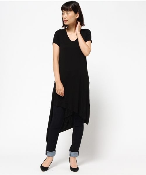 Coin 1804 アシンメトリーデザインヘムラインVネックTシャツ Coin 1804 アシンメトリーデザインヘムラインVネックTシャツ