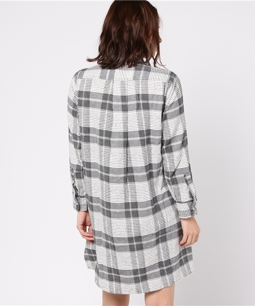 LBC(エルビーシー)の「モールチェックワンピース(シャツワンピース・レディース・ダークグリーン/ホワイト・MEDIUM/LARGE)」の5枚目の写真