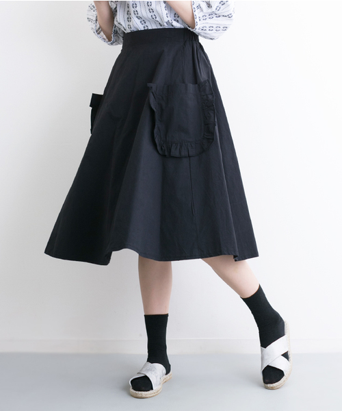 MERLOT（メルロー）の「フリルポケットフレアスカート2256（スカート・レディース・ブラック/ベージュ/ピンク/ブルー/モカ/マスタード/カーキ・FREE）」の2枚目の写真