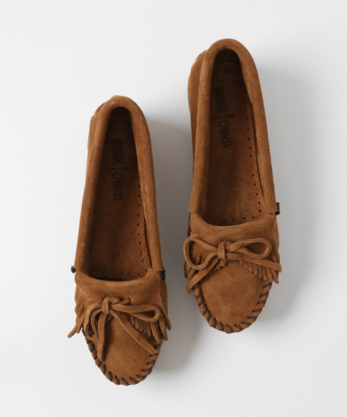 Minnetonka（ミネトンカ）の「MINNETONKA（ミネトンカ）:KILTY モカシン 2（モカシン/デッキシューズ・レディース・グレー/ブラウン・38/36/37/35）」の5枚目の写真