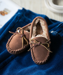 mooimooi | ふわっふわ フェイク ファー リボン デザイン ベビー モカシン(モカシン/デッキシューズ)