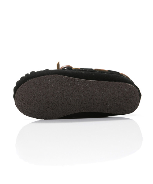 mooimooi（モーイモーイ）の「ふわっふわ フェイク ファー リボン デザイン ベビー モカシン（モカシン/デッキシューズ・キッズ・ダークブラウン/グレー/インディゴブルー/チャコールグレー/ブラック/ネイビー/キャメル/レオパード/レッド・13cm/15cm/14cm）」の13枚目の写真