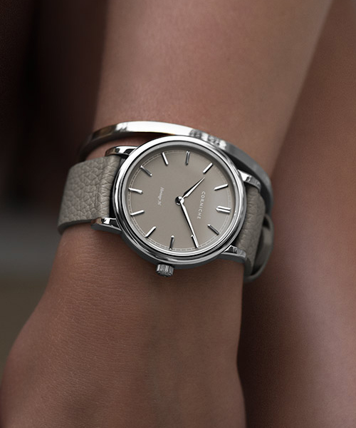 CORNICHE(コーニッシュ)の「「CORNICHE/コーニッシュ」Heritage ヘリテージ 36mm(アナログ腕時計・レディース・ブラック/ホワイト×ブラック/ホワイト系その他/グレー/グレー系その他・FREE)」の4枚目の写真