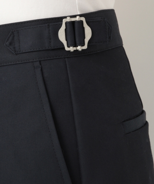 A part by（アパートバイ）の「CPチノショーツ　784622（チノパンツ・レディース・ネイビー/ベージュ・LARGE/MEDIUM）」の6枚目の写真