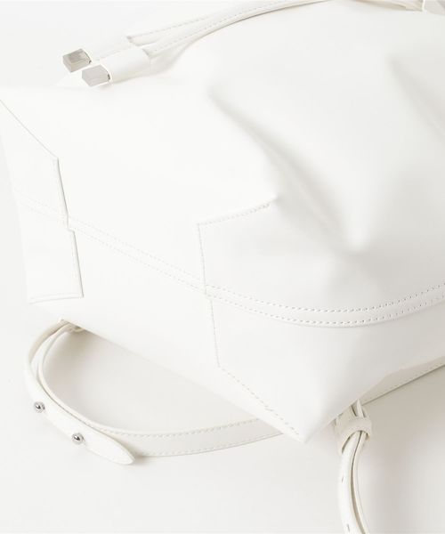 【9/27まであーちゃん】アップルレザー ホワイトリュック アップルレザー「アップルスキン」 - LOVST TOKYO