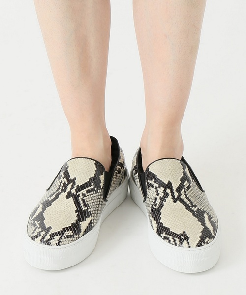 Deuxieme Classe（ドゥーズィエムクラス）の「PELLICO SUNNY PYTHON SLIPON（スリッポン・レディース・ベージュ・35/36/37/38/39）」の5枚目の写真