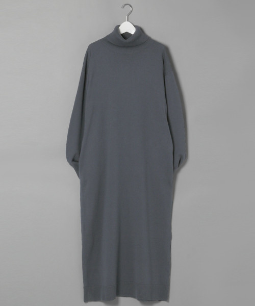 LOWRYS FARM(ローリーズファーム)の「14Gマキシタートルワンピース 808770(ワンピース・レディース・ブラック/ブルー系その他・FREE)」の2枚目の写真