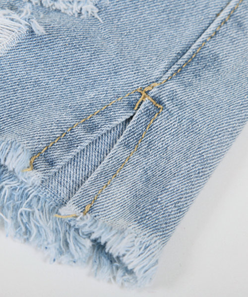 Julia Boutique(ジュリアブティック)の「ヴィンテージ風ダメージデニムショートパンツ・クラッシュデニム/17467(デニムパンツ・レディース・ネイビー/ブルー・S/M/L)」の7枚目の写真