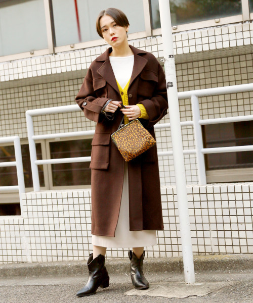 LOWRYS FARM（ローリーズファーム）の「Ｗフェイスパッチポケコート　816154（その他アウター・レディース・ブラウン/グレー・FREE）」の17枚目の写真