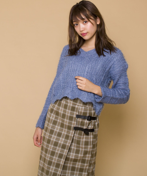 LUGG NAGG(ラグナグ)の「【Jewelobe/ ジュエローブ】裾スカラップ シャギーニット トップス(ニット/セーター・レディース・ホワイト/ピンク/イエロー/ブルー/グリーン・FREE)」の4枚目の写真