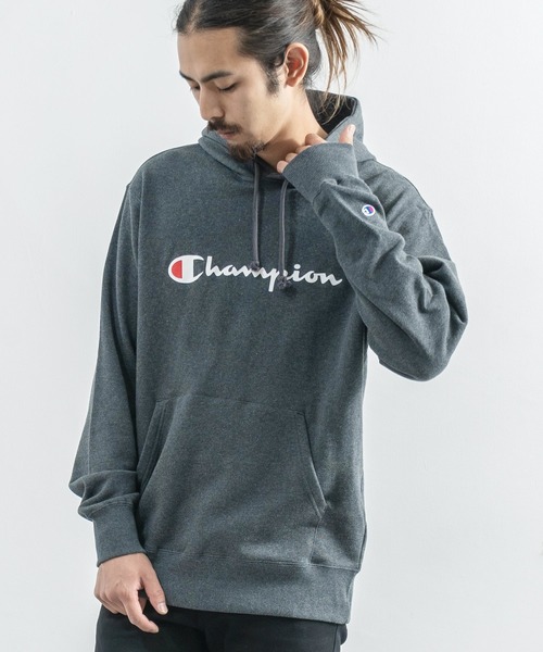 Champion（チャンピオン）の「Champion チャンピオン BASIC ロゴプリント スウェットパーカー C3-J117（パーカー・メンズ・ホワイト/ブラック/ネイビー/グレー/イエロー/マルーン/ロイヤルブルー/ヘザーチャコール/レッド・M/L/XL/XXL）」の5枚目の写真