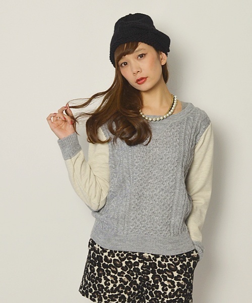 Khaju（カージュ）の「Khaju:ウラケ×ニットプルオーバー□（ニット/セーター・レディース・グレー/ネイビー・ONE SIZE）」の2枚目の写真