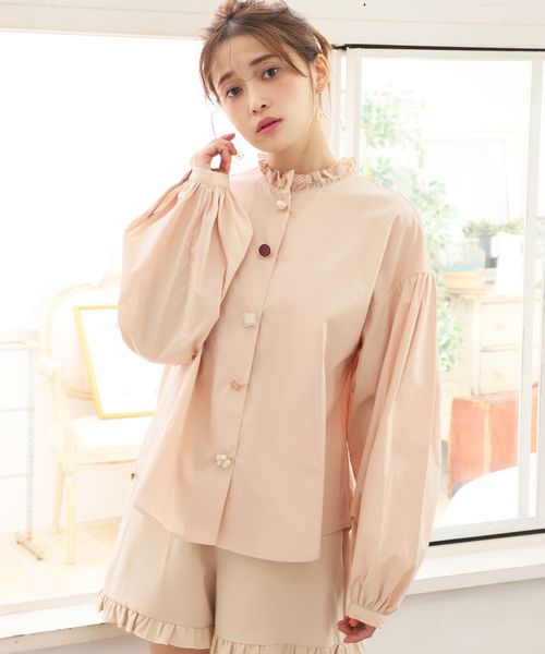 one after another NICE CLAUP（ワンアフターアナザーナイスクラップ）の「いろいろボタンブラウス（シャツ/ブラウス・レディース・オフホワイト/ライトベージュ/モカ/ピンク系その他・FREE）」の4枚目の写真